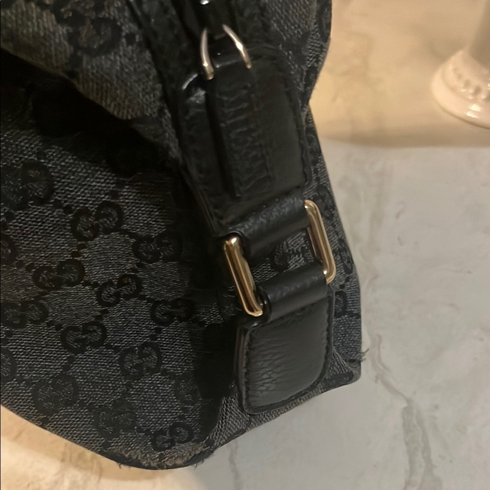Gucci Black and Gray GG Canvas Top Handle Satchel - Picture 4 of 13